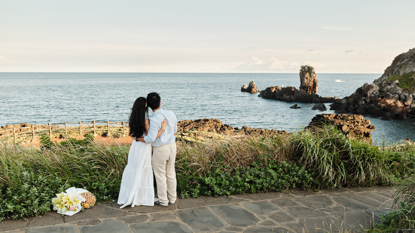 Seopjikoji Sunset - Jeju Island Proposal Photographer