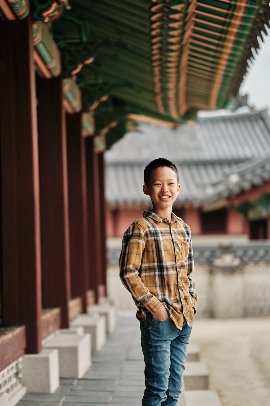 Family Portraits - Seoul Palace in Spring